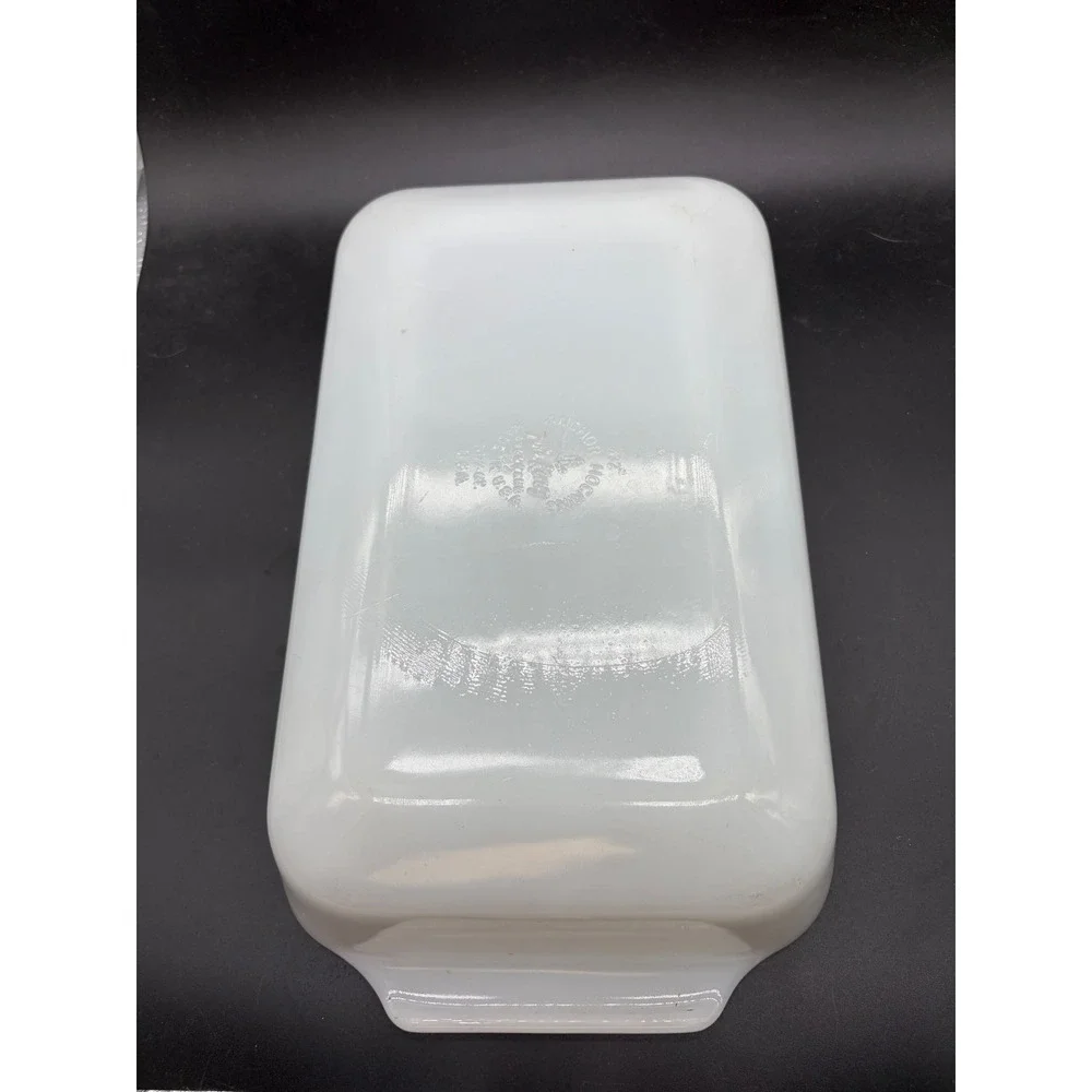 Anchor Hocking‎ Fire-King Meadow Green Milk Glass Baking Dish Rectangular 1.5 Qt